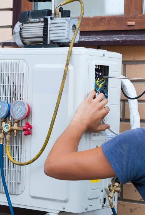 Maintenance of air conditioning unit