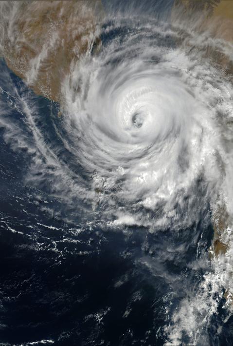 Satellitenaufnahme eines Unwetters. 