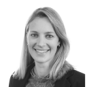 adelphi Mitarbeiterin Linda H&ouml;lscher